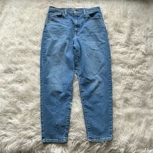 Levi’s High‎ Waisted Mom Jeans